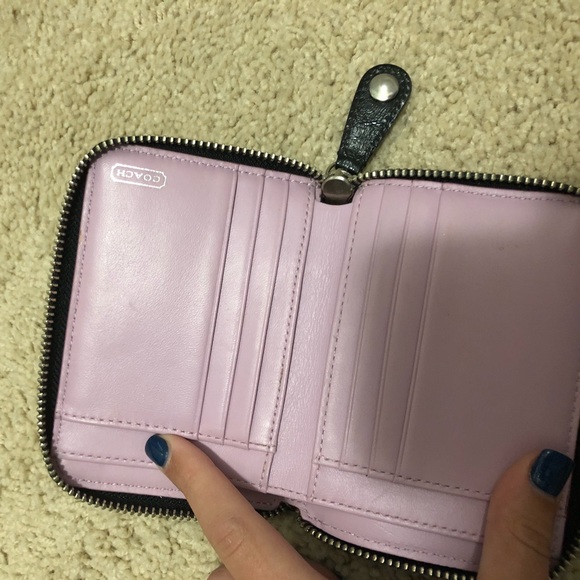 ⭐️Authentic Coach Wallet⭐️ - Picture 3 of 4